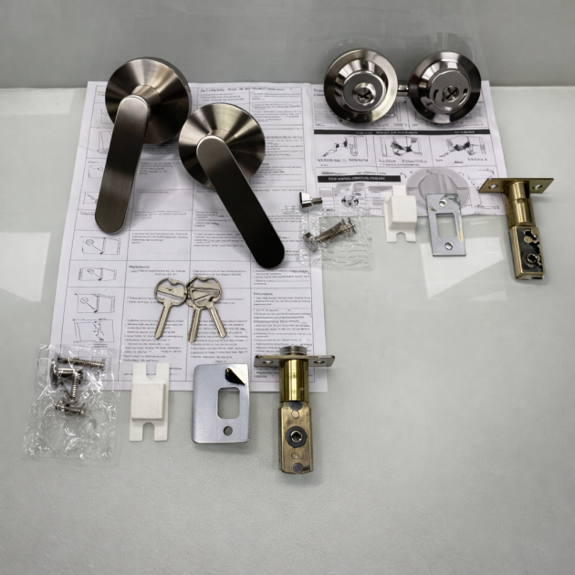 Entrance door lock combo set